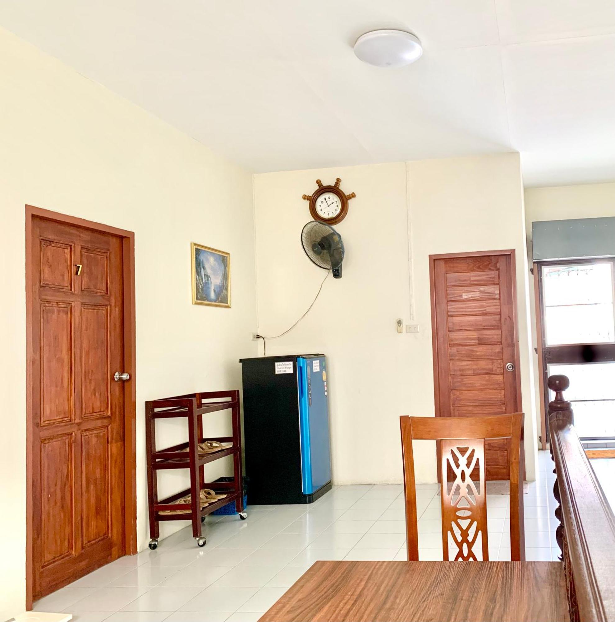Pd Hostel Банкок Екстериор снимка