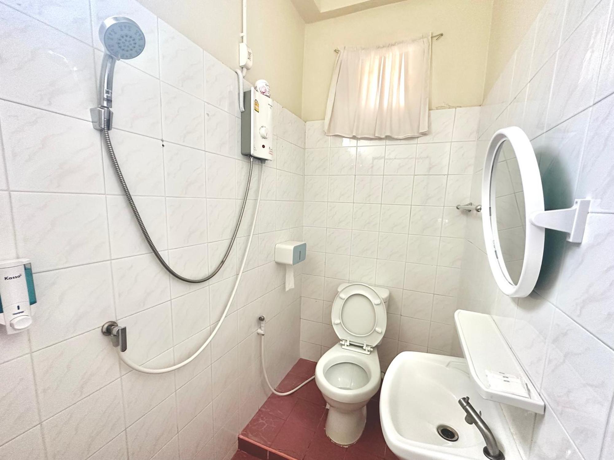 Pd Hostel Банкок Екстериор снимка
