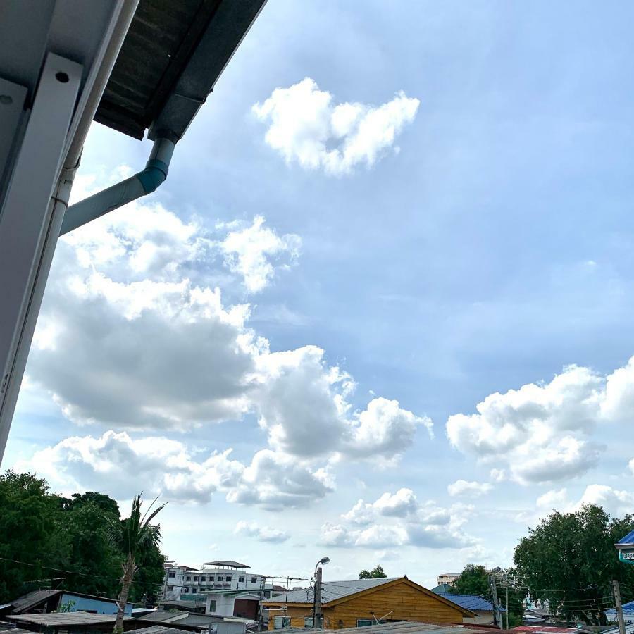 Pd Hostel Банкок Екстериор снимка